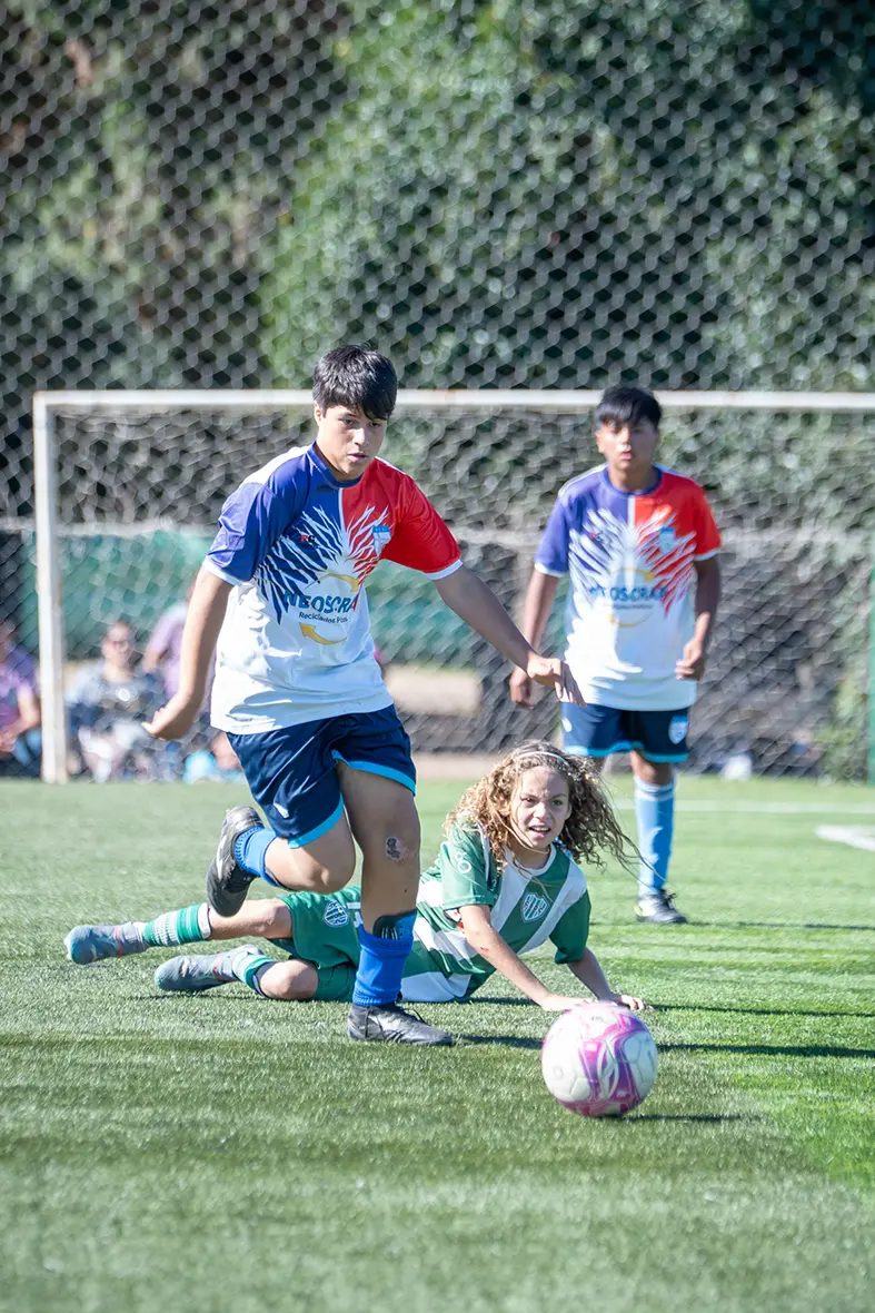 futboljuvenil